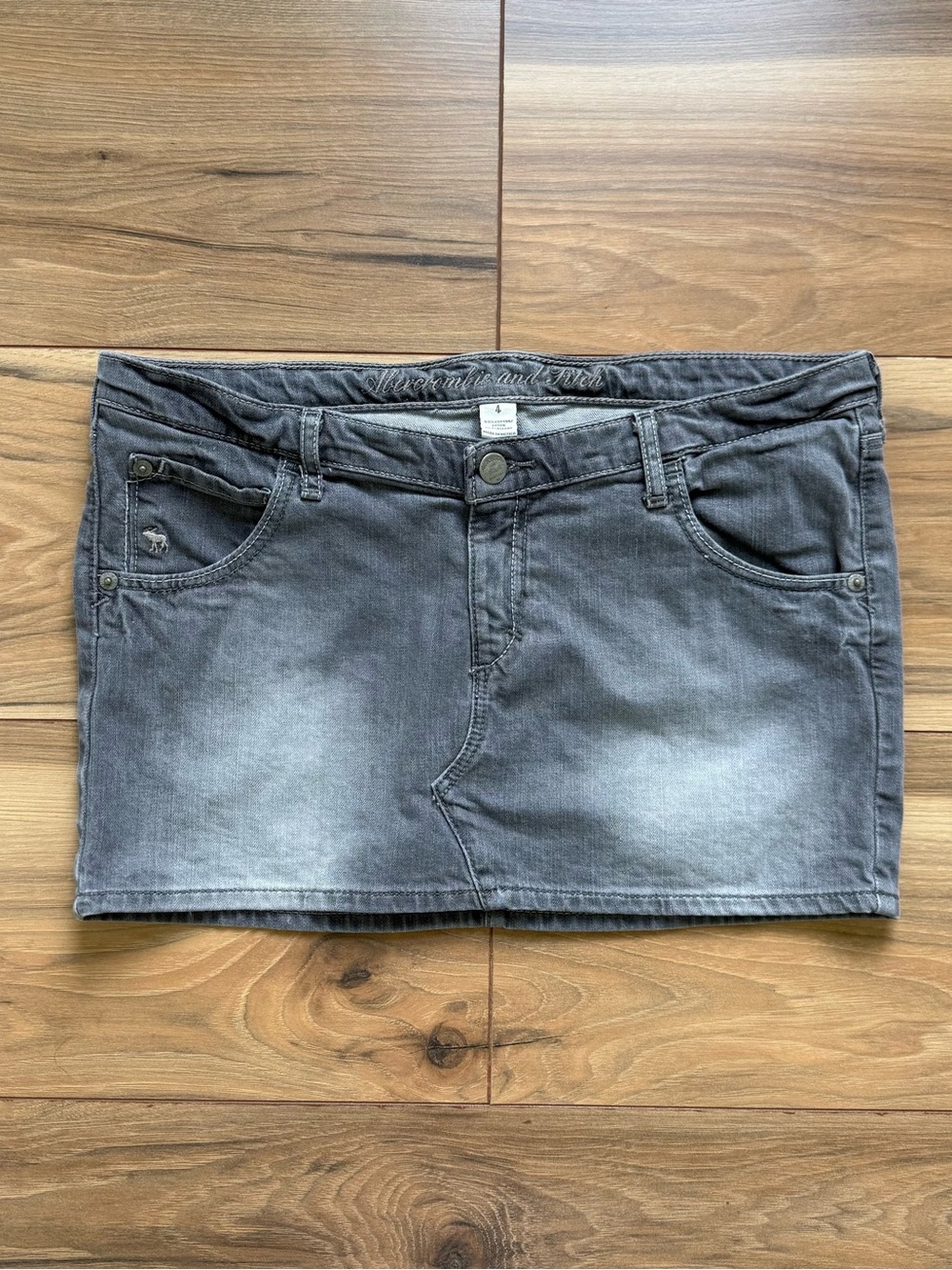 Abercrombie & Fitch Vintage Y2K Low Rise Denim Mini Skirt Size 4